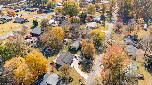 $207,000 | 111 Sharon Drive, Lexington, NC 27292