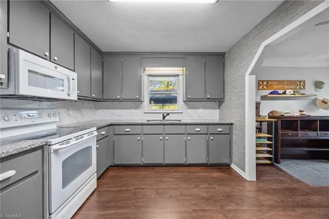 $207,000 | 111 Sharon Drive, Lexington, NC 27292