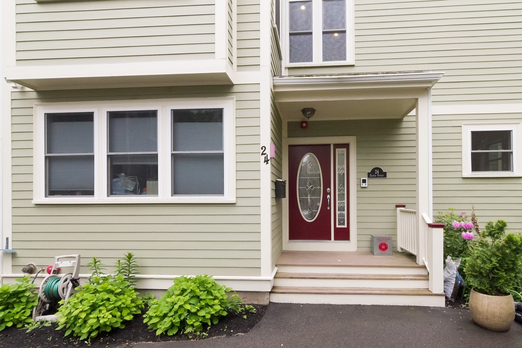 24 Custer Street, Unit 3 Boston, MA 02130 - Photo 1 of 19 Gallery Image 1