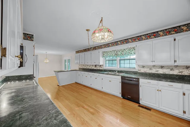 $415,000 | 7837 Highway 22, Michie, TN 38357