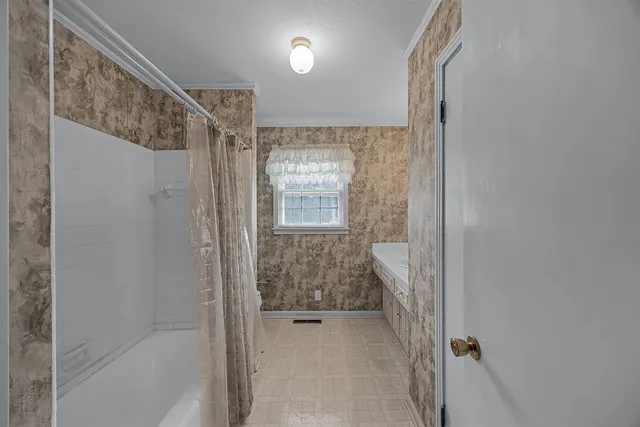 $415,000 | 7837 Highway 22, Michie, TN 38357