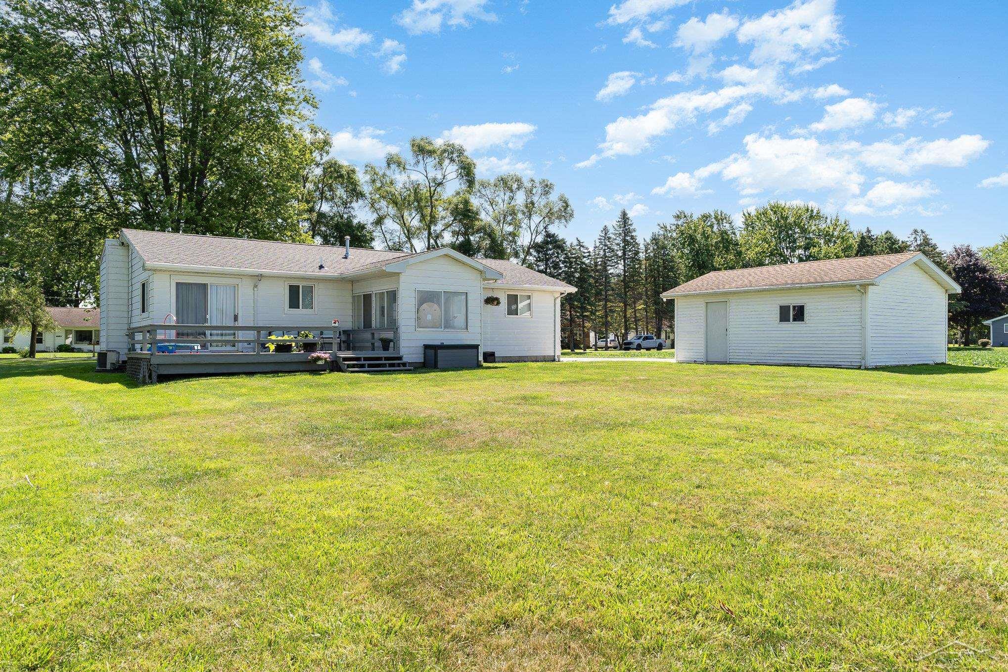 4888 Cole Road Saginaw, MI 48601 - Photo 22 of 39 50189882-7cd62e85-0e38-4bae-8953-cd5ec98000f2.JPG
