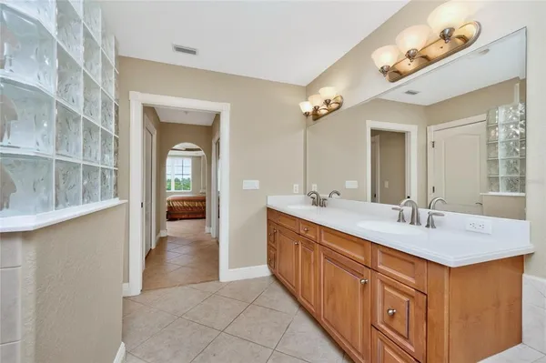 $700,000 | 167 Tampa Avenue East, Unit 412, Venice, FL 34285