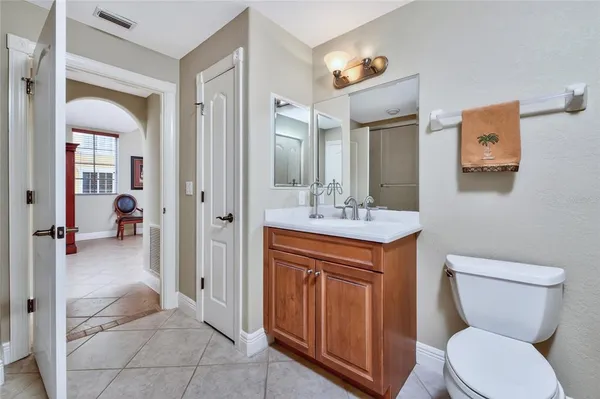 $700,000 | 167 Tampa Avenue East, Unit 412, Venice, FL 34285