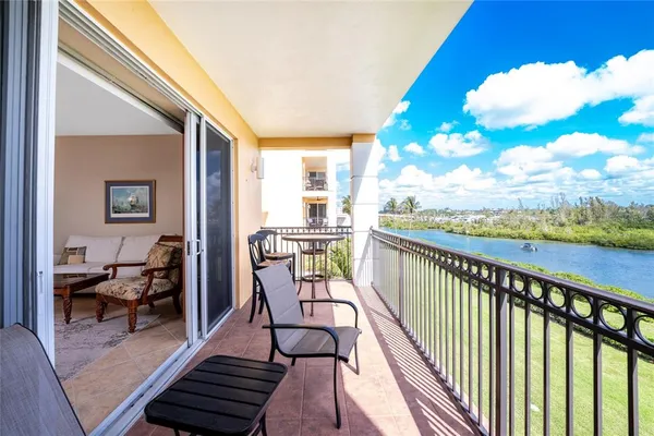 $700,000 | 167 Tampa Avenue East, Unit 412, Venice, FL 34285