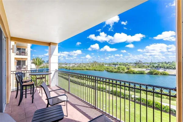 $700,000 | 167 Tampa Avenue East, Unit 412, Venice, FL 34285