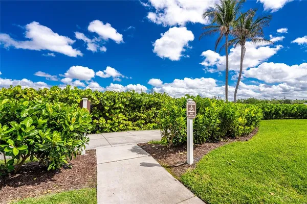 $700,000 | 167 Tampa Avenue East, Unit 412, Venice, FL 34285