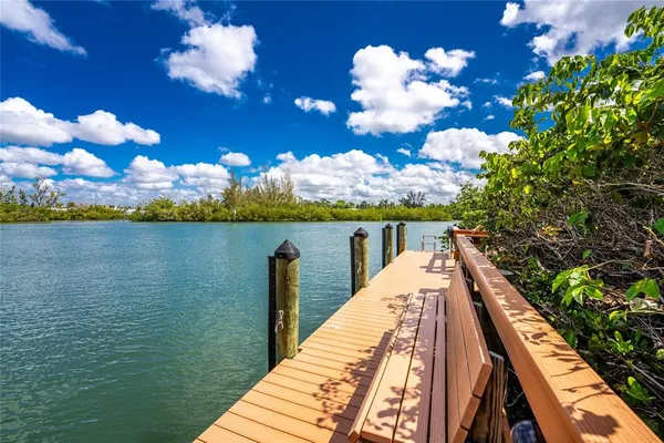 $700,000 | 167 Tampa Avenue East, Unit 412, Venice, FL 34285