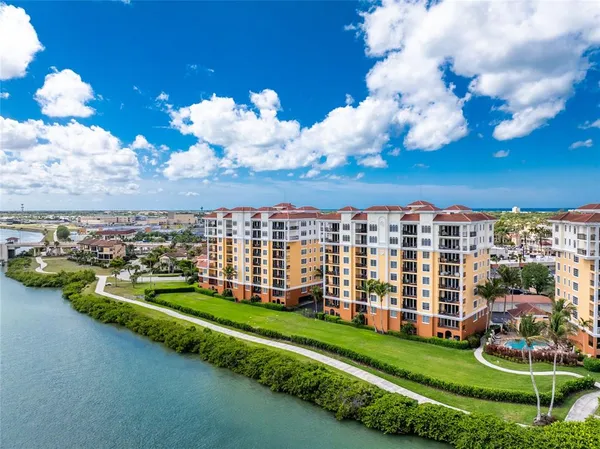 $700,000 | 167 Tampa Avenue East, Unit 412, Venice, FL 34285