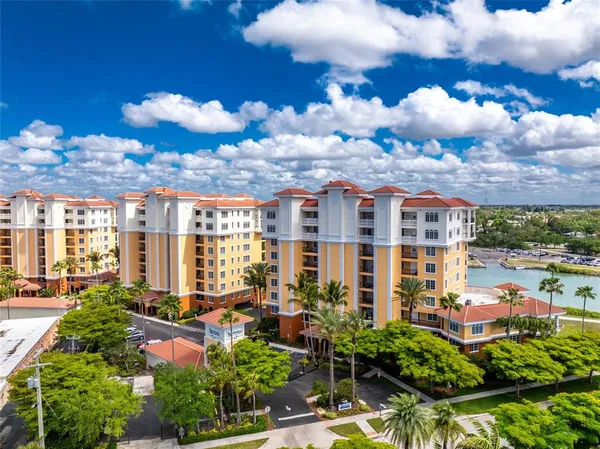 $700,000 | 167 Tampa Avenue East, Unit 412, Venice, FL 34285