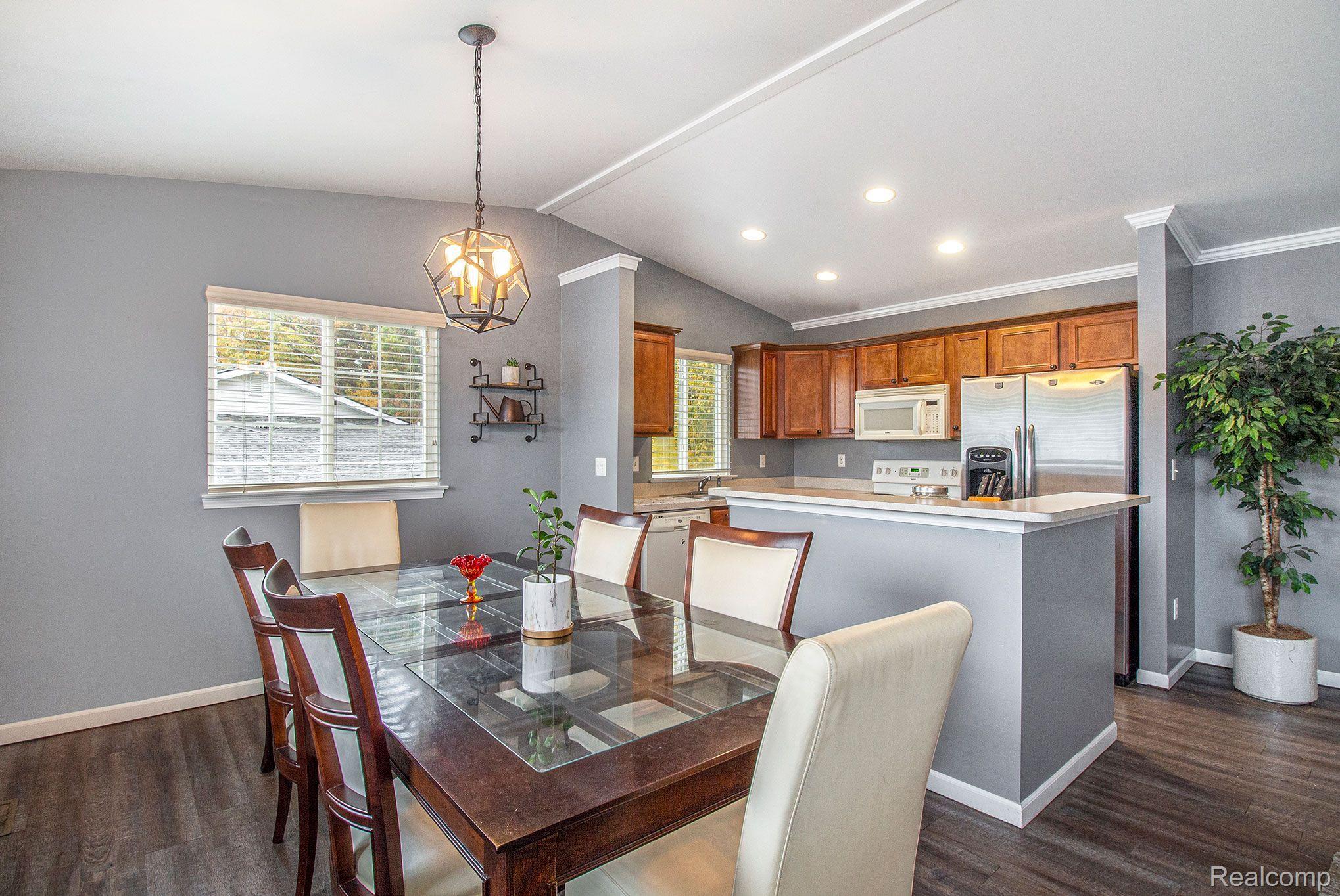 9537 Timber Ridge Drive Grand Blanc, MI 48439 - Photo 4 of 23 Gallery Image 4