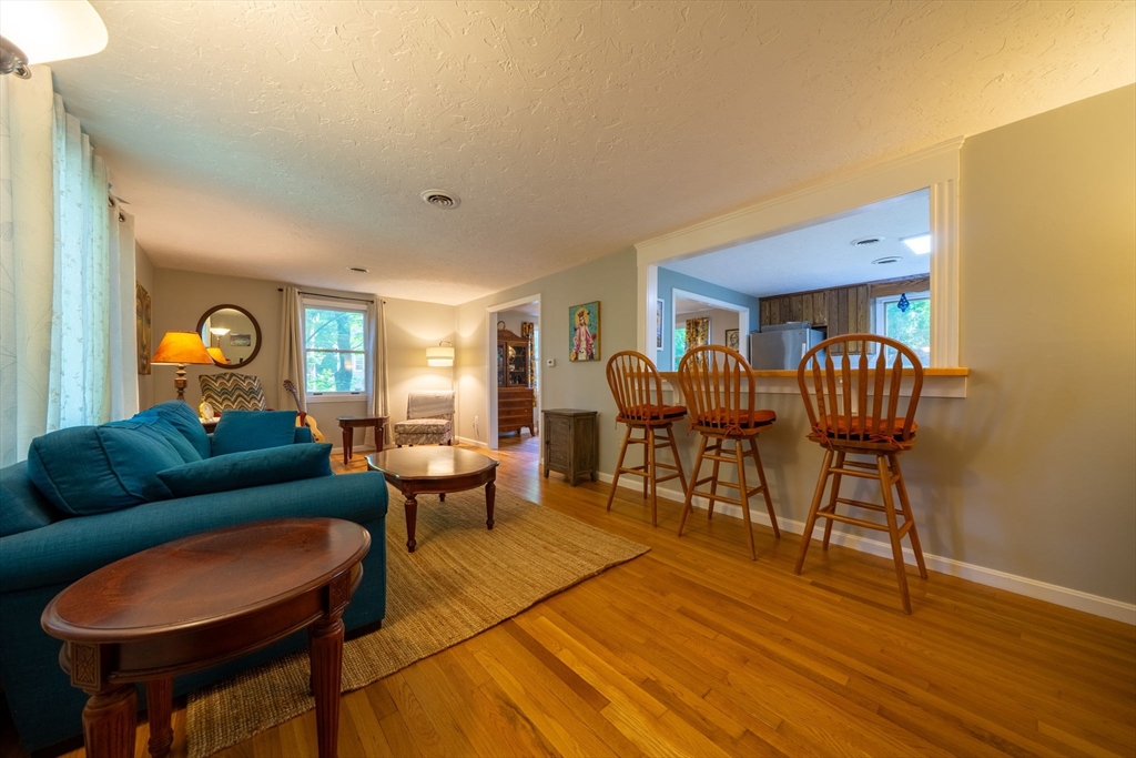 10 Trayer Road Canton, MA 02021 - Photo 7 of 32