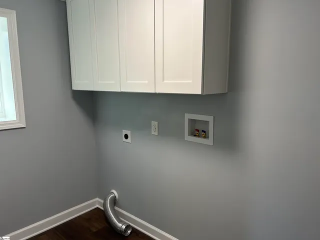 $299,900 | 226 Lakewood Drive, Clinton, SC 29325