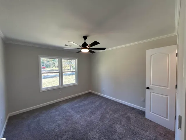 $299,900 | 226 Lakewood Drive, Clinton, SC 29325