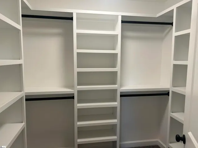 $299,900 | 226 Lakewood Drive, Clinton, SC 29325