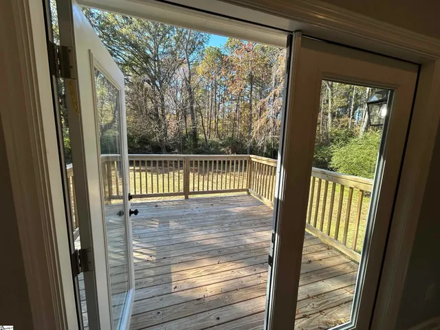 $299,900 | 226 Lakewood Drive, Clinton, SC 29325