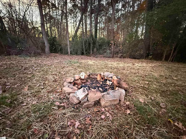 $299,900 | 226 Lakewood Drive, Clinton, SC 29325