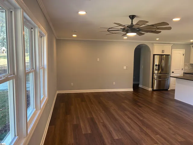 $299,900 | 226 Lakewood Drive, Clinton, SC 29325