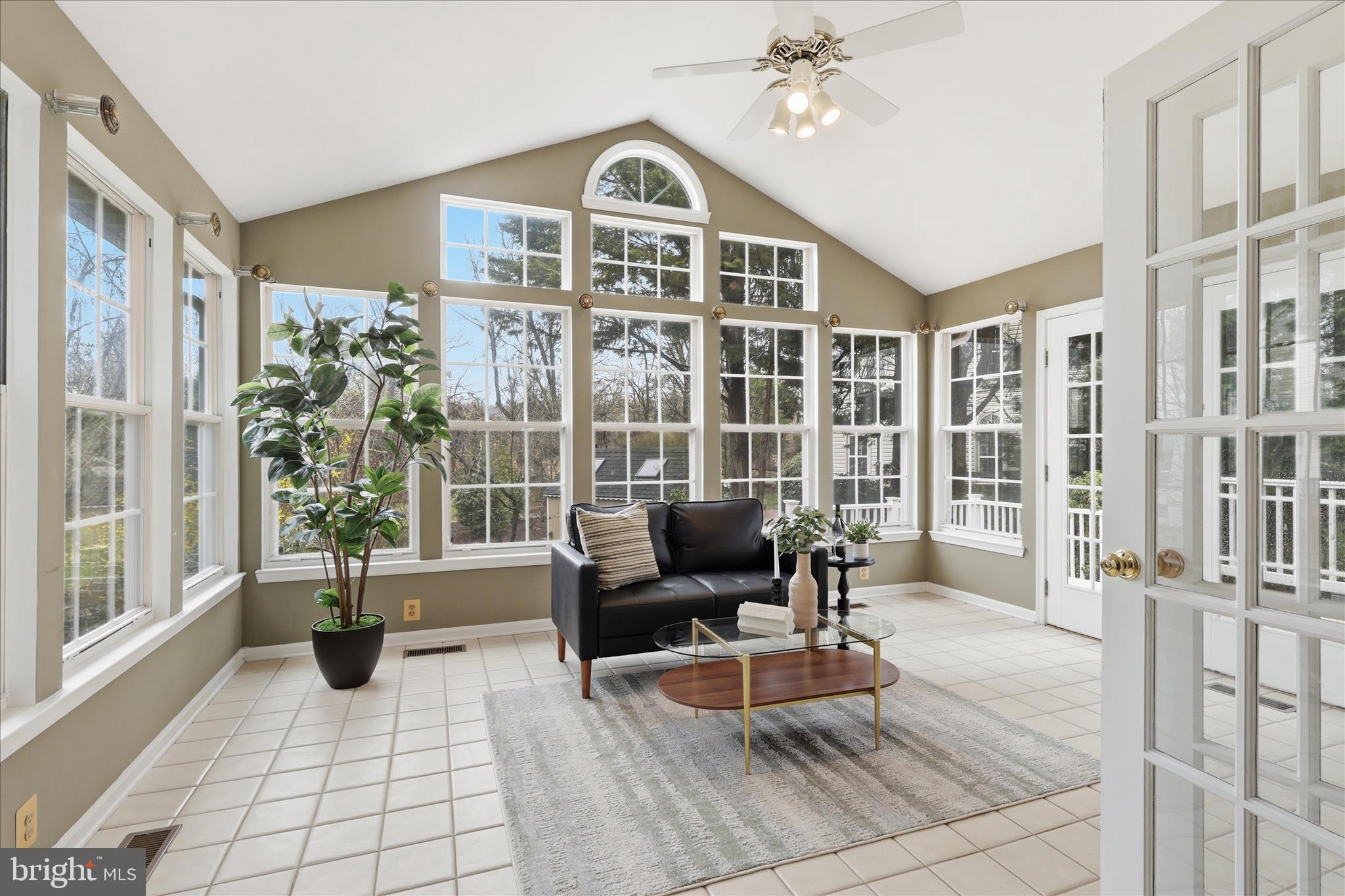 47784 Fathom Place Sterling, VA 20165 - Photo 18 of 64