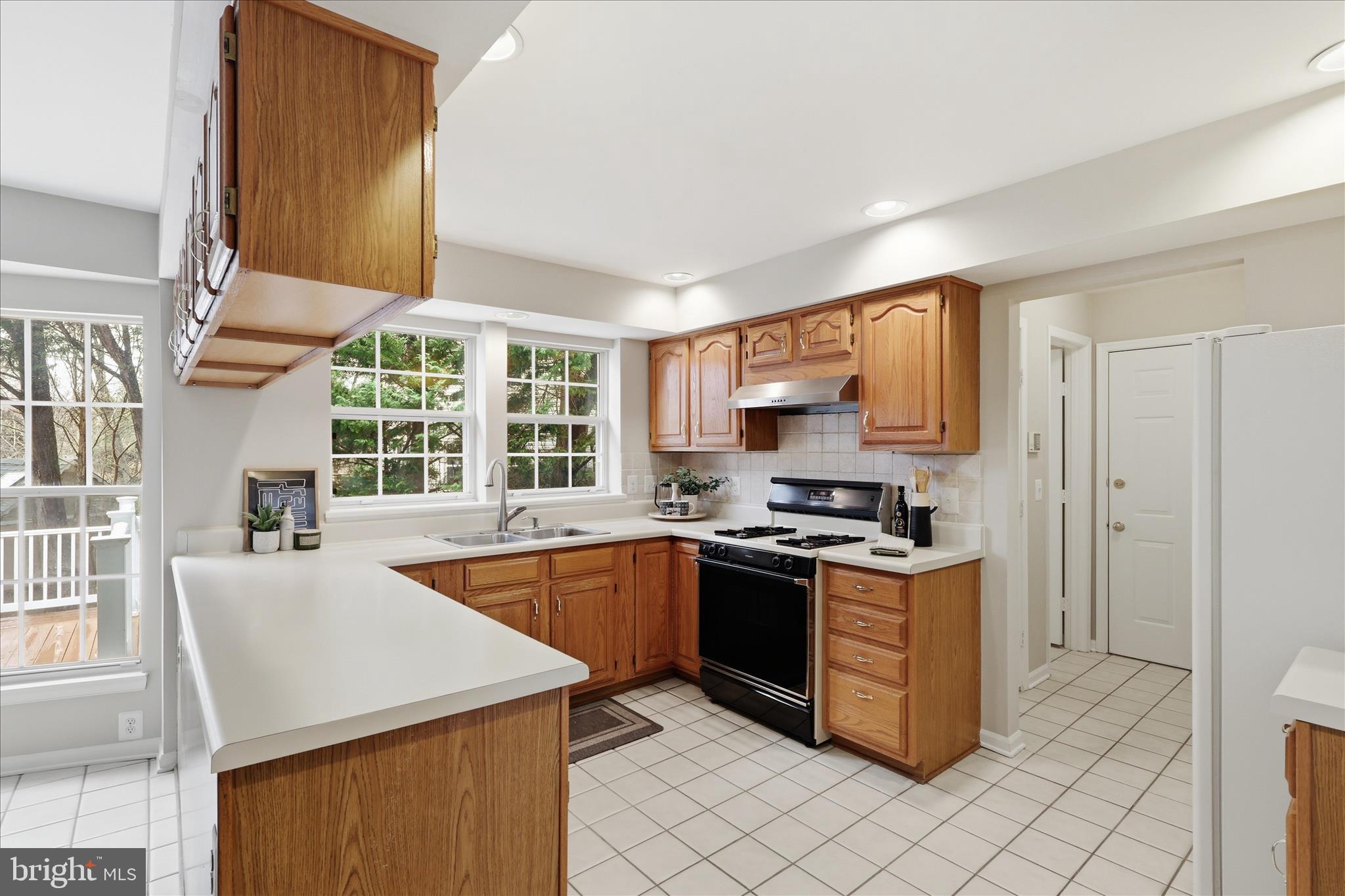 47784 Fathom Place Sterling, VA 20165 - Photo 21 of 64