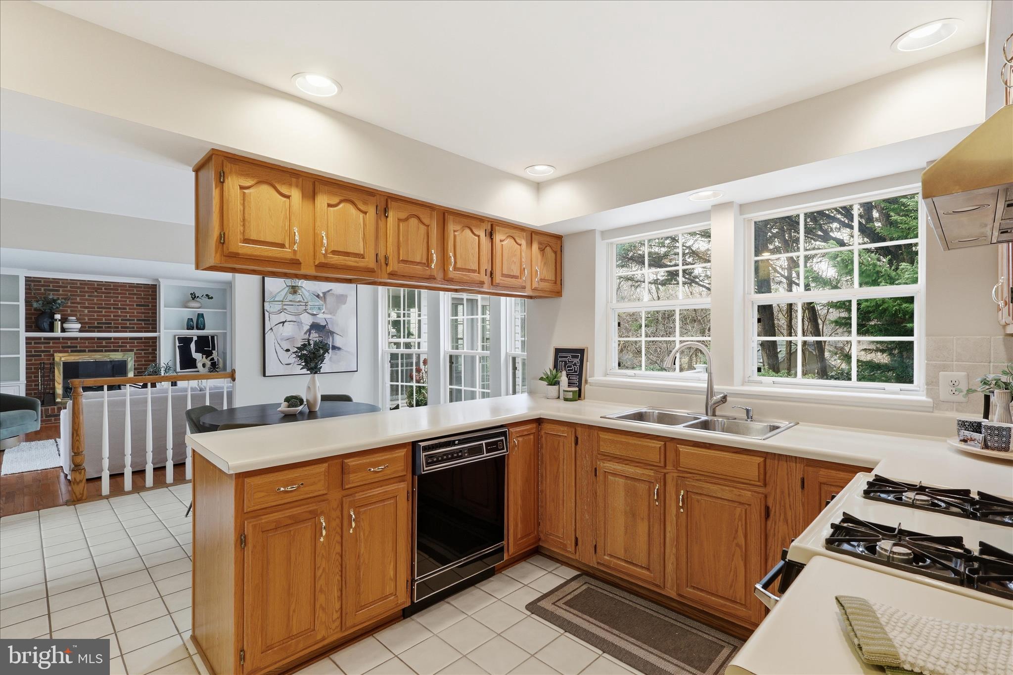 47784 Fathom Place Sterling, VA 20165 - Photo 23 of 64