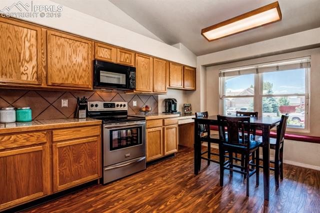 5364 Rondo Way Colorado Springs, CO 80911 - Photo 6 of 25
