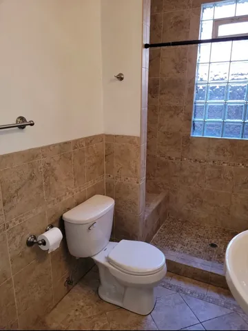 $1,400 | 2350 West Grand Avenue, Unit 3R, Chicago, IL 60612