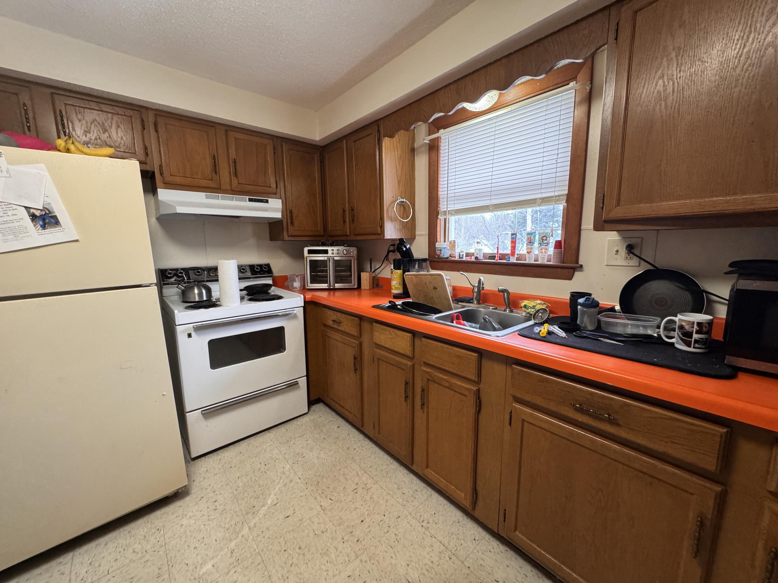 40 Ticonic Street Waterville, ME 04901 - Photo 14 of 14 3rd floor unit