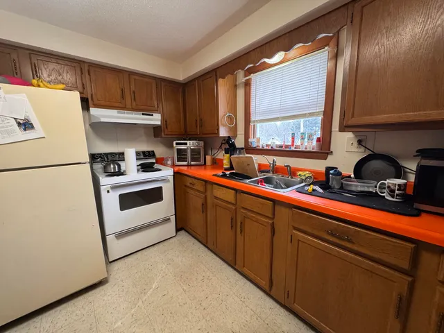 $275,000 | 40 Ticonic Street, Waterville, ME 04901