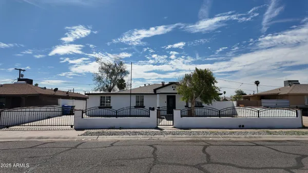 $359,900 | 1340 North 38th Drive, Phoenix, AZ 85009