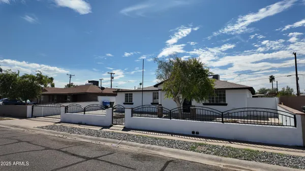 $359,900 | 1340 North 38th Drive, Phoenix, AZ 85009