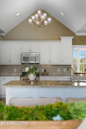 $999,000 | 8612 North Ruggles Ferry Pike, Strawberry Plains, TN 37871