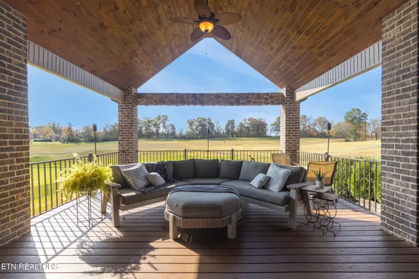 $999,000 | 8612 North Ruggles Ferry Pike, Strawberry Plains, TN 37871