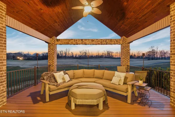 $999,000 | 8612 North Ruggles Ferry Pike, Strawberry Plains, TN 37871