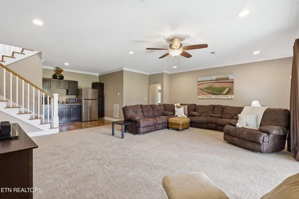 $999,000 | 8612 North Ruggles Ferry Pike, Strawberry Plains, TN 37871