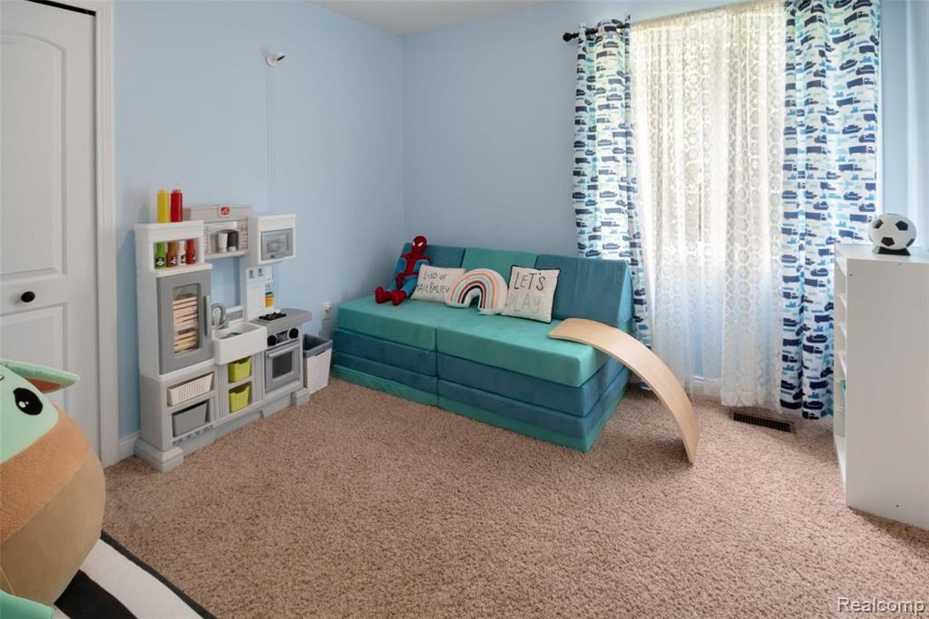 2320 Longview Avenue Rochester Hills, MI 48307 - Photo 16 of 25