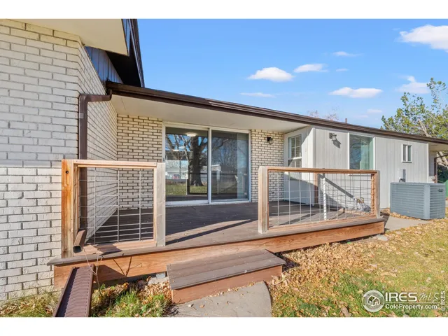 a view of a house with a outdoor space