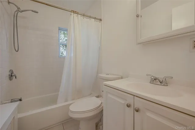 $2,800 | 148 South 4th Street, Bethpage, NY 11714