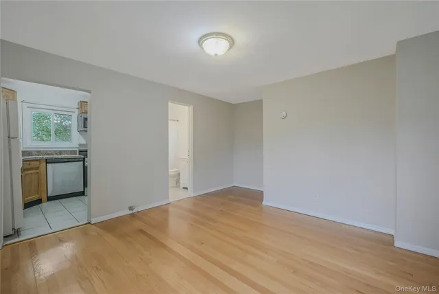 $2,800 | 148 South 4th Street, Bethpage, NY 11714