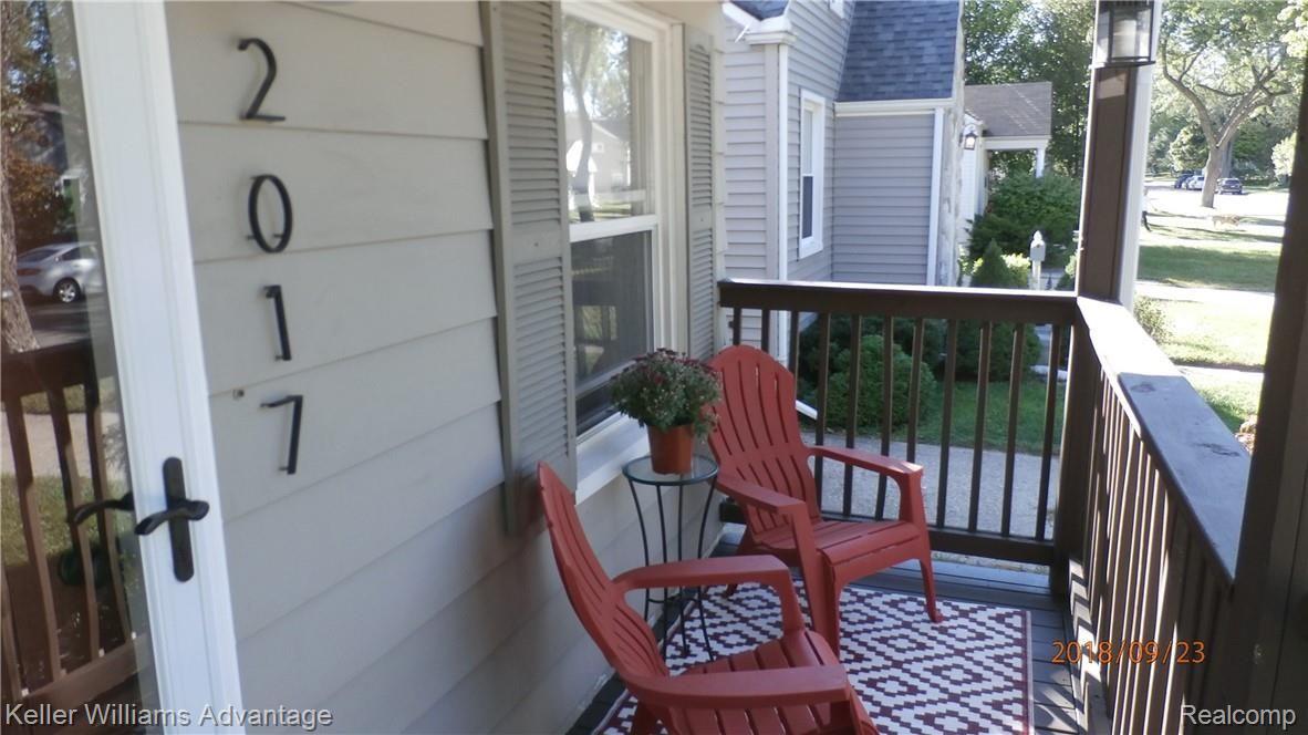 2017 Harvard Road Berkley, MI 48072 - Photo 5 of 35 Who doesn't love a front porch???