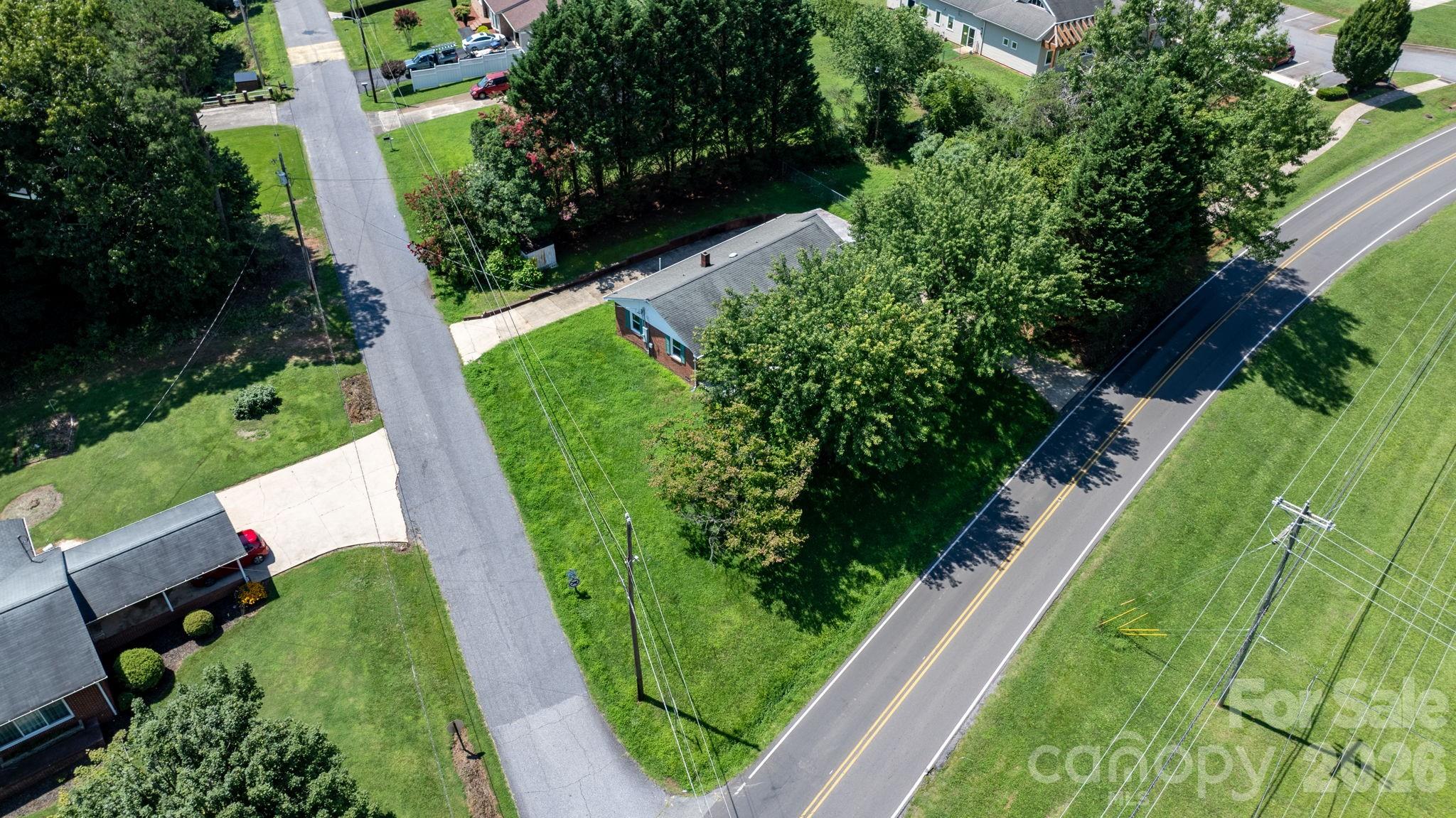 296 Pine Mountain Road Hudson, NC 28638 - Photo 28 of 30 Gallery Image 28