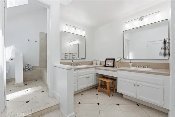 $1,595,000 | 106 Avenida Mesita, Unit 22, San Clemente, CA 92673