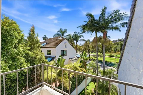 $1,595,000 | 106 Avenida Mesita, Unit 22, San Clemente, CA 92673
