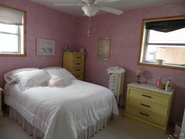 3043 Devonshire Road Allentown, PA 18103 - Photo 5 of 10 Gallery Image 5