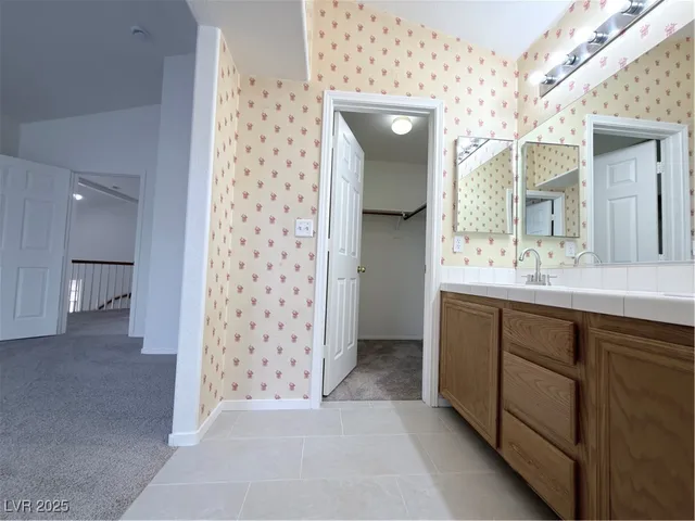 $2,100 | 8232 Fame Avenue, Las Vegas, NV 89147