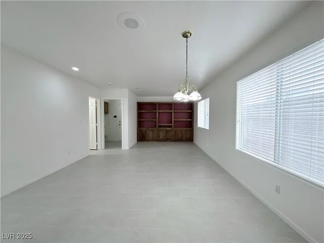 $2,100 | 8232 Fame Avenue, Las Vegas, NV 89147