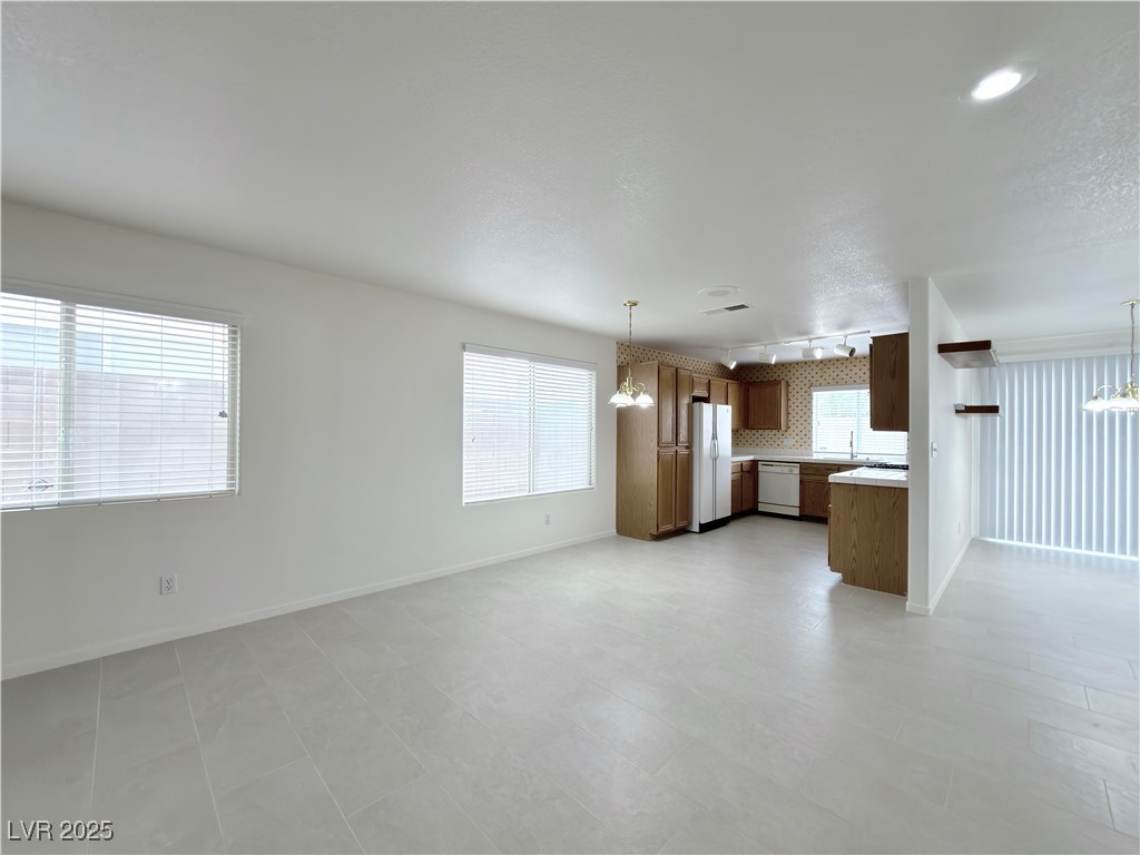 8232 Fame Avenue Las Vegas, NV 89147 - Photo 34 of 47