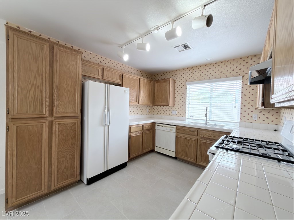 8232 Fame Avenue Las Vegas, NV 89147 - Photo 36 of 47