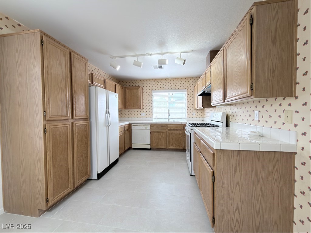 8232 Fame Avenue Las Vegas, NV 89147 - Photo 37 of 47