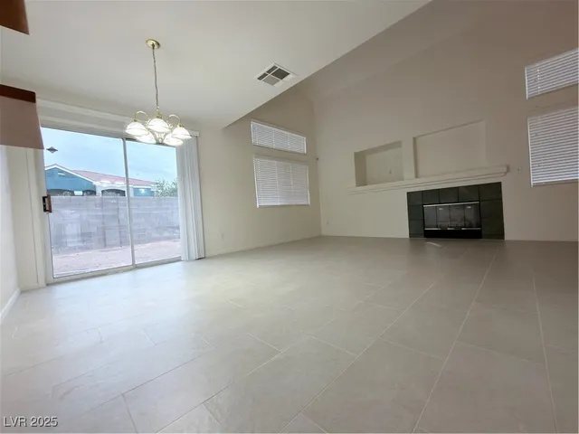 $2,100 | 8232 Fame Avenue, Las Vegas, NV 89147